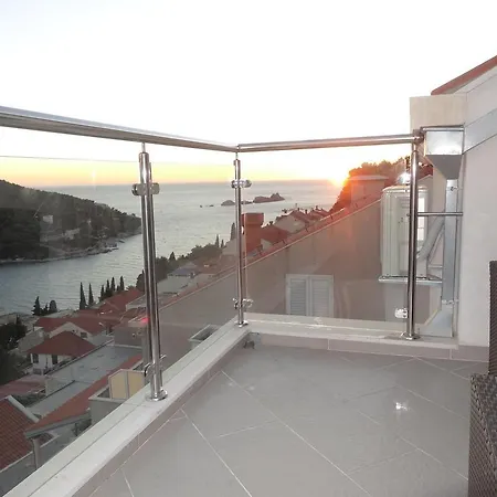 Roko Apartment